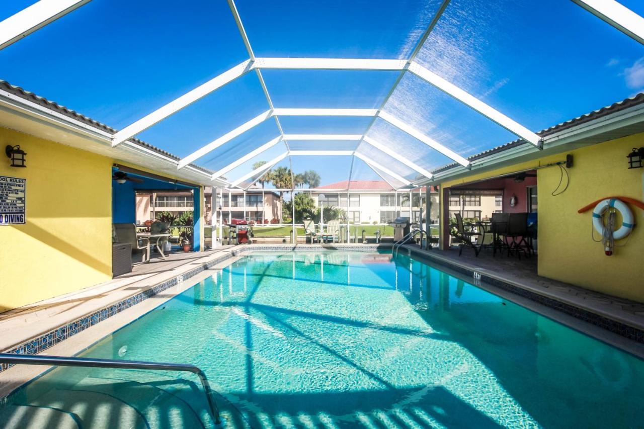 Seatuit Condominiums With Boat Slip Cape Coral Exterior photo